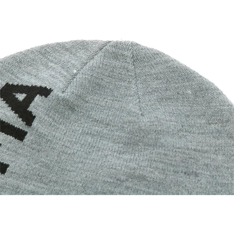 shapka-siv-essential-classic-ot-puma
