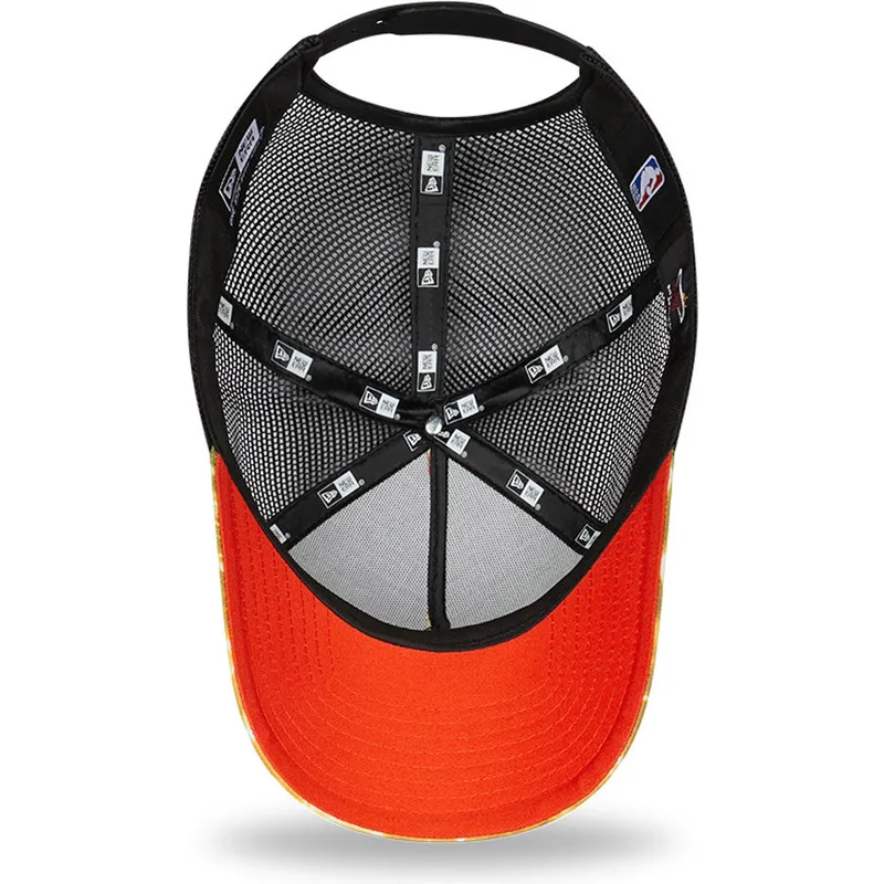 shapka-izvita-traker-mnogocveten-snapbek-a-frame-summer-city-na-miami-heat-nba-ot-new-era