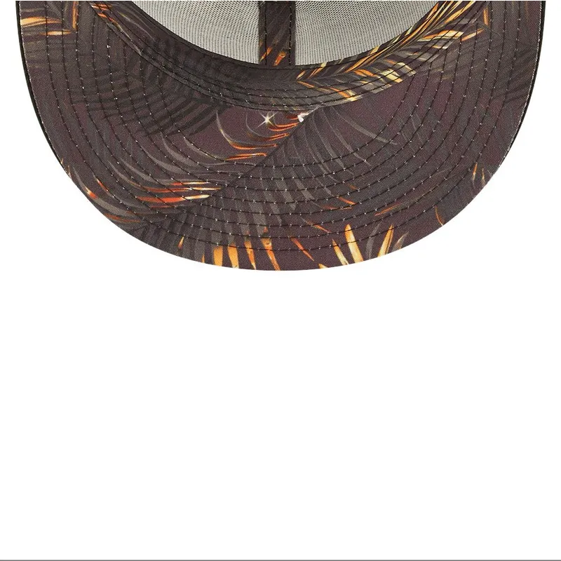 gorra-trucker-plana-negra-ajustada-con-logo-dorado-59fifty-all-star-game-de-new-york-yankees-mlb-de-new-era