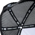 shapka-izvita-traker-cherna-snapbek-nuts-bw-ww26-ot-wheels-and-waves