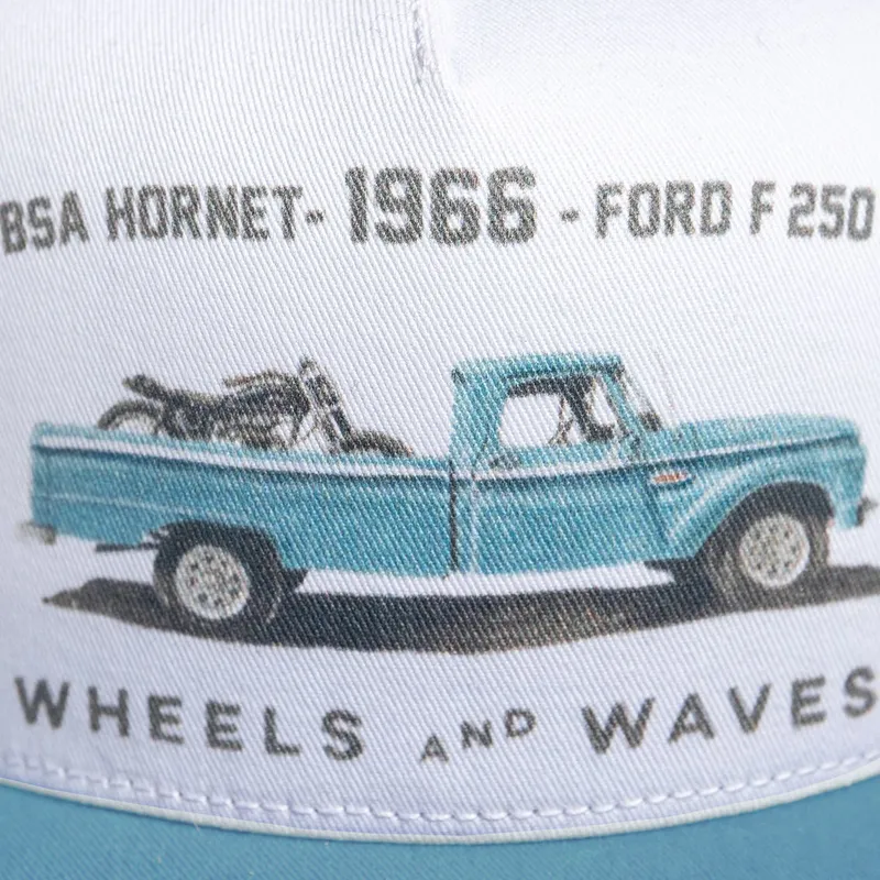 shapka-ploska-traker-sinya-snapbek-1966-ww23-ot-wheels-and-waves