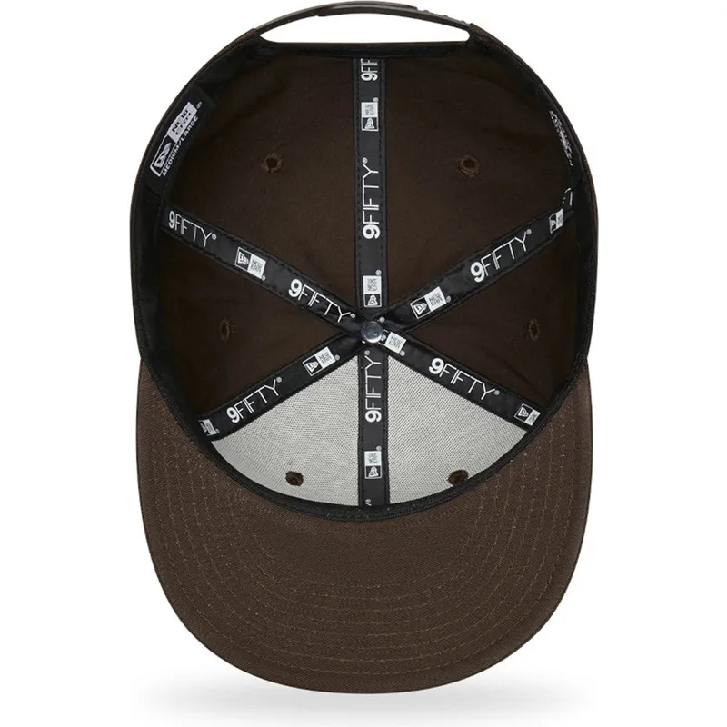 shapka-ploska-kafyav-snapbek-9fifty-league-essential-na-new-york-yankees-mlb-ot-new-era