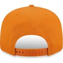 shapka-ploska-oranzhev-snapbek-9fifty-league-essential-na-new-york-yankees-mlb-ot-new-era