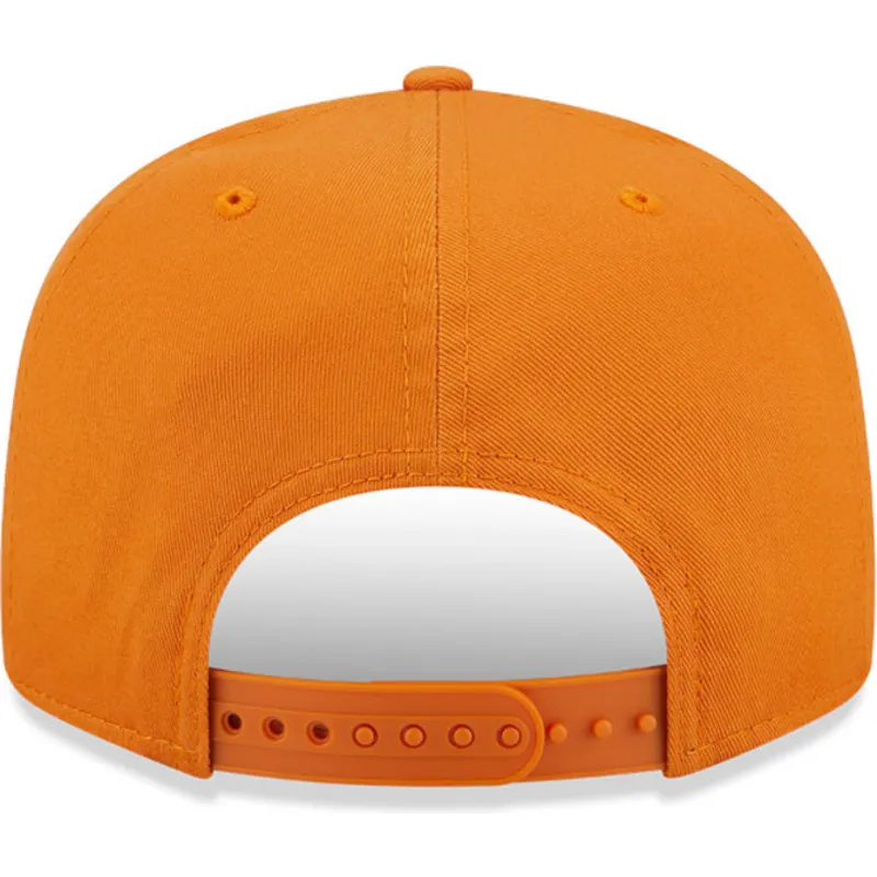 shapka-ploska-oranzhev-snapbek-9fifty-league-essential-na-new-york-yankees-mlb-ot-new-era