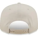 shapka-ploska-bezhov-snapbek-9fifty-league-essential-na-new-york-yankees-mlb-ot-new-era