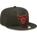 shapka-ploska-cherna-snapbek-9fifty-neon-pack-na-chicago-bulls-nba-ot-new-era