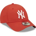 shapka-izvita-chervena-reguliruem-9forty-league-essential-na-new-york-yankees-mlb-ot-new-era