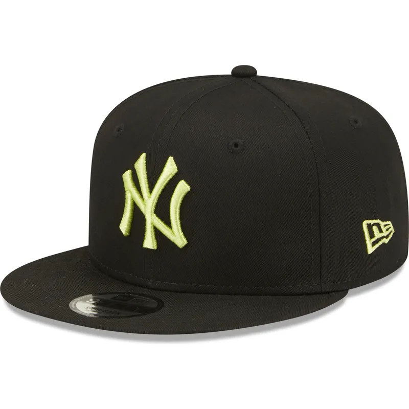 shapka-ploska-cherna-snapbek-9fifty-league-essential-na-new-york-yankees-mlb-ot-new-era