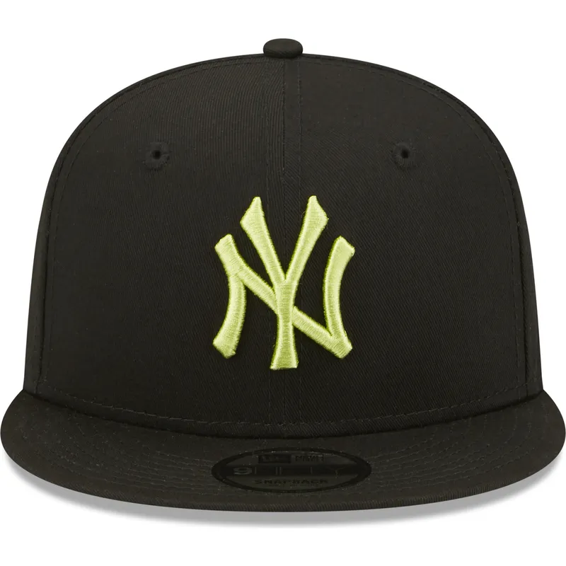 shapka-ploska-cherna-snapbek-9fifty-league-essential-na-new-york-yankees-mlb-ot-new-era
