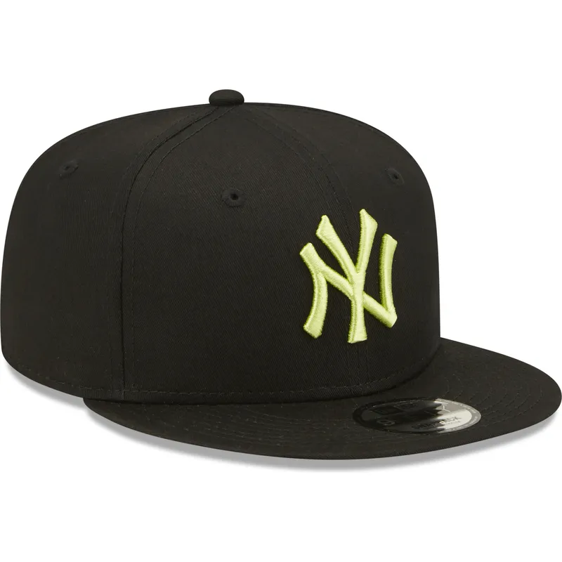 shapka-ploska-cherna-snapbek-9fifty-league-essential-na-new-york-yankees-mlb-ot-new-era