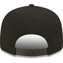 shapka-ploska-cherna-snapbek-9fifty-league-essential-na-new-york-yankees-mlb-ot-new-era