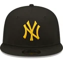 shapka-ploska-cherna-snapbek-9fifty-league-essential-na-new-york-yankees-mlb-ot-new-era