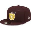 shapka-ploska-chervena-snapbek-9fifty-ny-apple-na-new-york-yankees-mlb-ot-new-era
