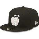 shapka-ploska-cherna-snapbek-9fifty-ny-apple-na-new-york-yankees-mlb-ot-new-era