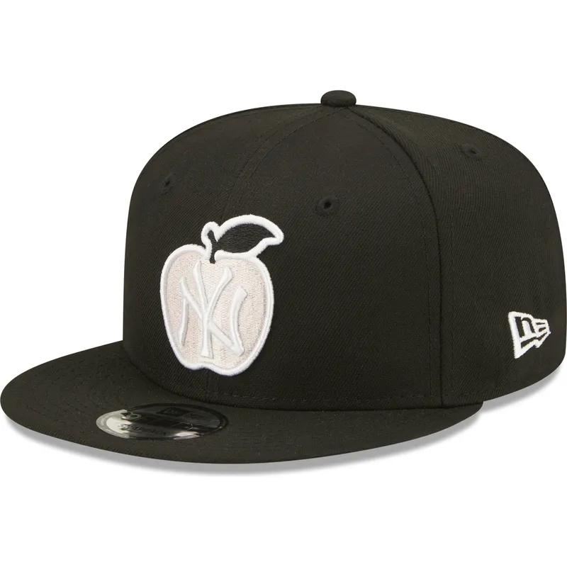 shapka-ploska-cherna-snapbek-9fifty-ny-apple-na-new-york-yankees-mlb-ot-new-era