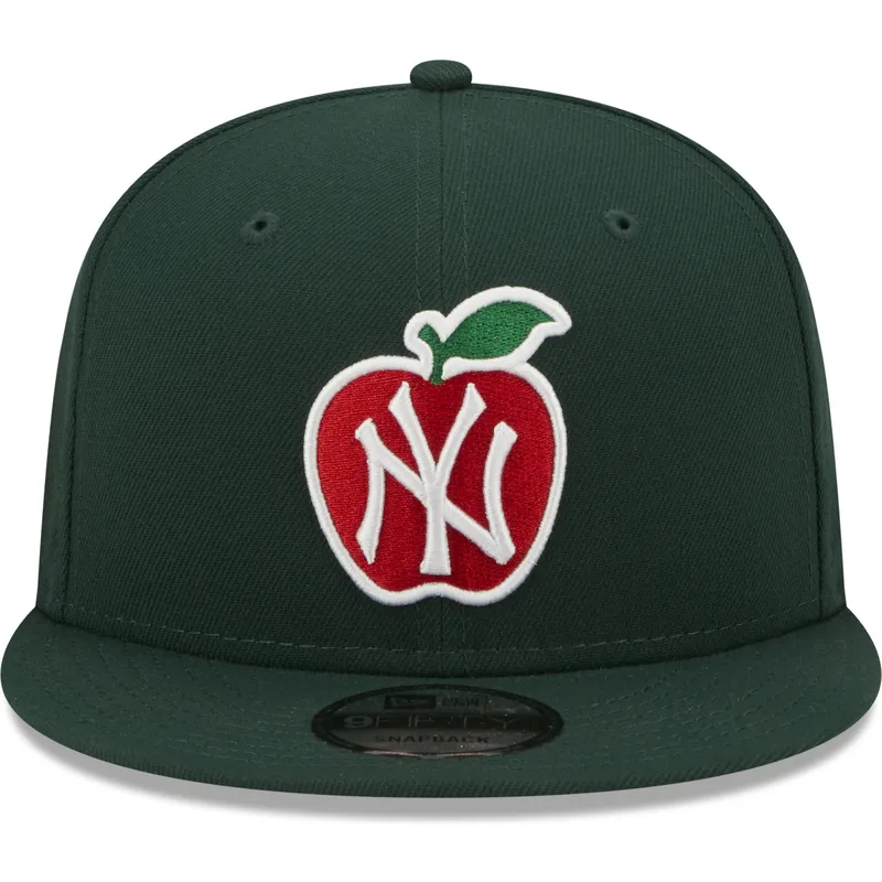 shapka-ploska-zelena-snapbek-9fifty-ny-apple-na-new-york-yankees-mlb-ot-new-era