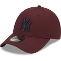 shapka-izvita-chervena-reguliruem-9forty-league-essential-na-new-york-yankees-mlb-ot-new-era