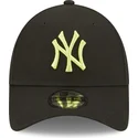 shapka-izvita-cherna-reguliruem-9forty-league-essential-na-new-york-yankees-mlb-ot-new-era