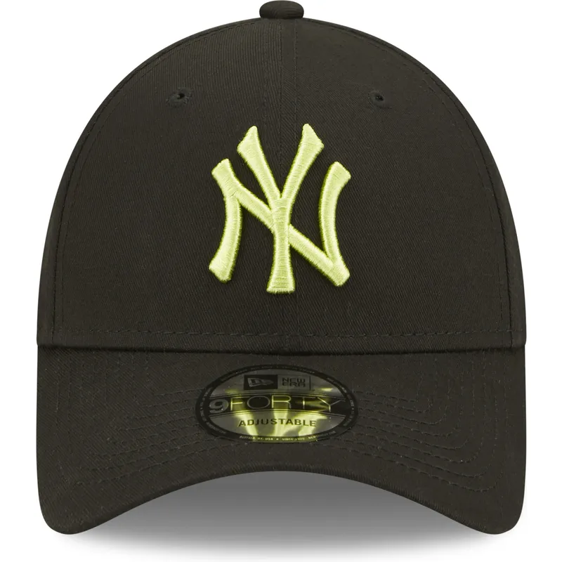 shapka-izvita-cherna-reguliruem-9forty-league-essential-na-new-york-yankees-mlb-ot-new-era