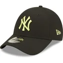 shapka-izvita-cherna-reguliruem-9forty-league-essential-na-new-york-yankees-mlb-ot-new-era