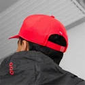 rote-verstellbare-kappe-mit-gebogenem-schirm-und-rotem-sptwr-style-lc-logo-von-ferrari-formel-1-von-puma