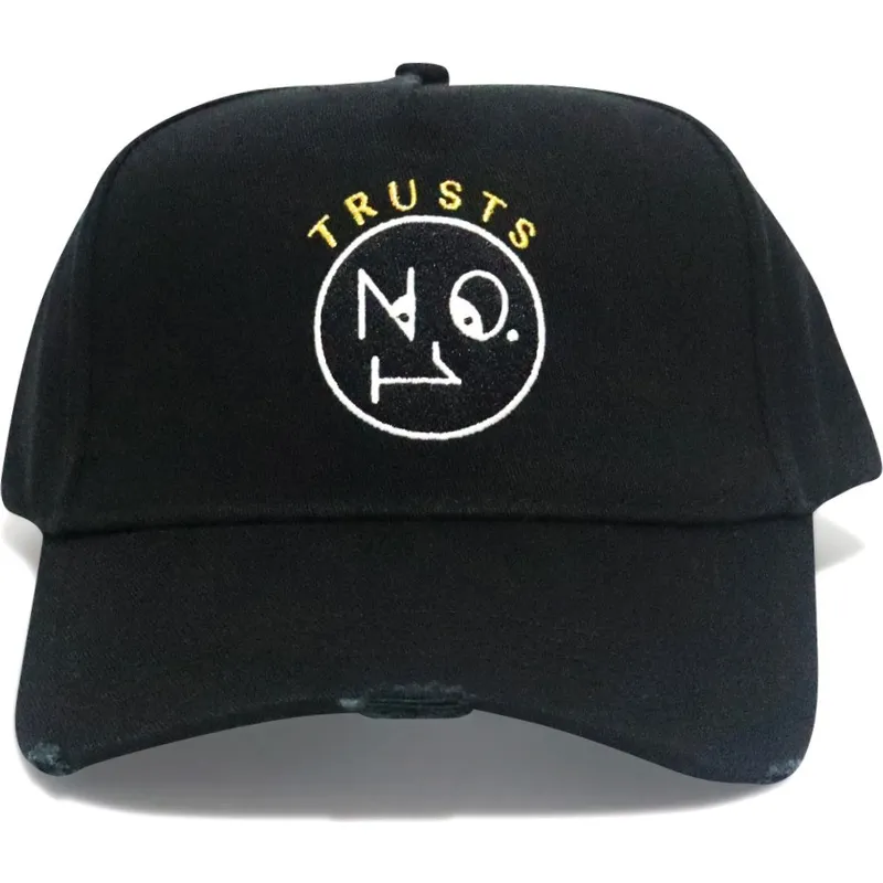buet-sort-justerbar-kasket-trusts-no1-distressed-black-gold-logo-fra-the-no1-face