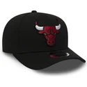 shapka-izvita-cherna-snapbek-9fifty-stretch-snap-na-chicago-bulls-nba-ot-new-era