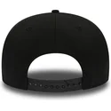 shapka-izvita-cherna-snapbek-9fifty-stretch-snap-na-chicago-bulls-nba-ot-new-era