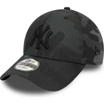 New Era Curved Brim Black Logo 9FORTY League Essential New York Yankees MLB Black Camouflage Adjustable Cap