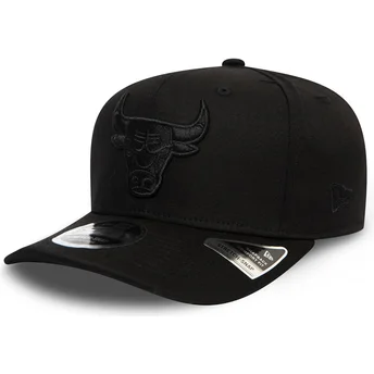 shapka-izvita-cherna-snapbek-9fifty-tonal-stretch-snap-na-chicago-bulls-nba-ot-new-era