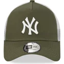 shapka-izvita-shapka-traker-zelena-snapbek-9forty-a-frame-na-new-york-yankees-mlb-ot-new-era