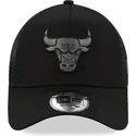 shapka-izvita-cherna-snapback-con-logo-9forty-a-frame-tonal-na-chicago-bulls-nba-ot-new-era