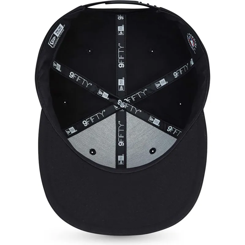 shapka-ploska-cherna-snapbek-9fifty-essential-na-chicago-white-sox-mlb-ot-new-era shapka-ploska-cherna-snapbek-9fifty-essential-na-chicago-white-sox-mlb-ot-new-era