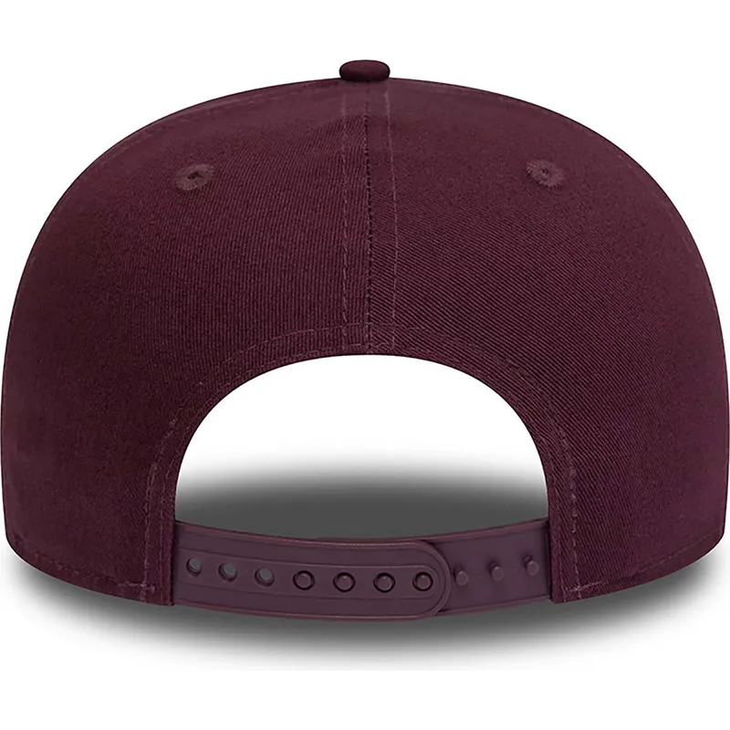 shapka-ploska-chervena-snapbek-9fifty-essential-na-new-york-yankees-mlb-ot-new-era