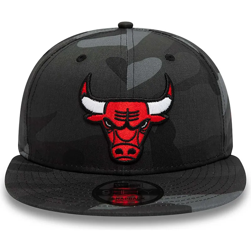shapka-ploska-kamuflazh-snapbek-9fifty-team-na-chicago-bulls-nba-ot-new-era