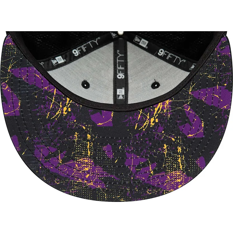 shapka-ploska-cherna-snapbek-9fifty-print-infill-na-los-angeles-lakers-nba-ot-new-era shapka-ploska-cherna-snapbek-9fifty-print-infill-na-los-angeles-lakers-nba-ot-new-era