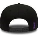 shapka-ploska-cherna-snapbek-9fifty-print-infill-na-los-angeles-lakers-nba-ot-new-era