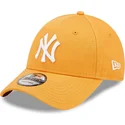 shapka-izvita-oranzhev-reguliruem-9forty-league-essential-na-new-york-yankees-mlb-ot-new-era