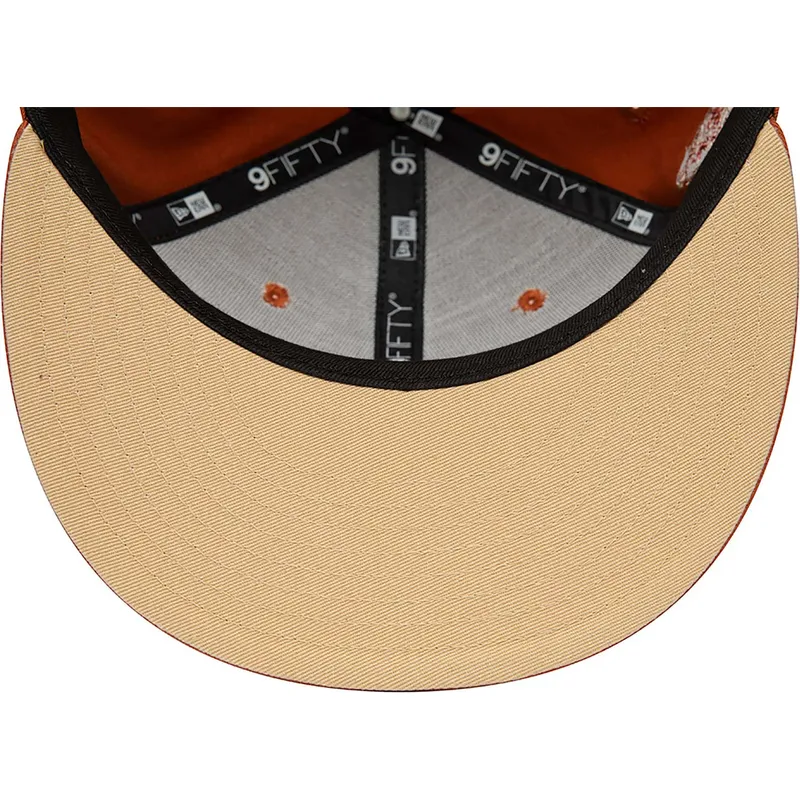 shapka-ploska-kafyav-snapbek-9fifty-side-patch-na-detroit-tigers-mlb-ot-new-era