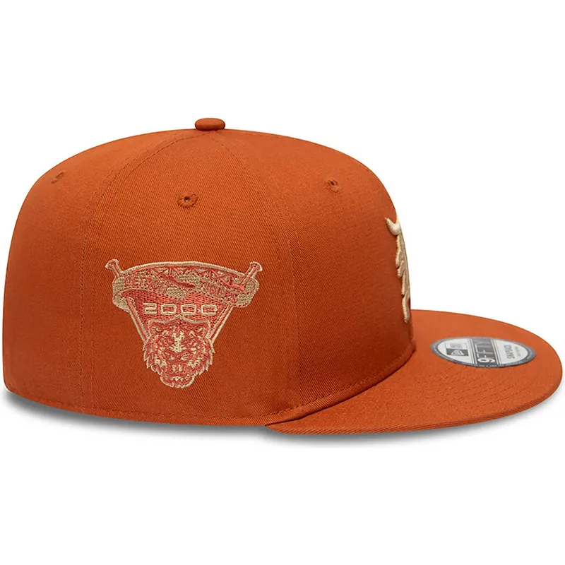 shapka-ploska-kafyav-snapbek-9fifty-side-patch-na-detroit-tigers-mlb-ot-new-era
