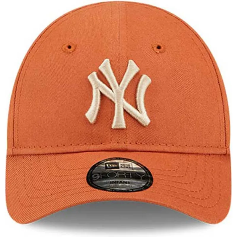 shapka-izvita-oranzhev-reguliruem-za-deca-9forty-league-essential-na-new-york-yankees-mlb-ot-new-era shapka-izvita-oranzhev-reguliruem-za-deca-9forty-league-essential-na-new-york-yankees-mlb-ot-new-era