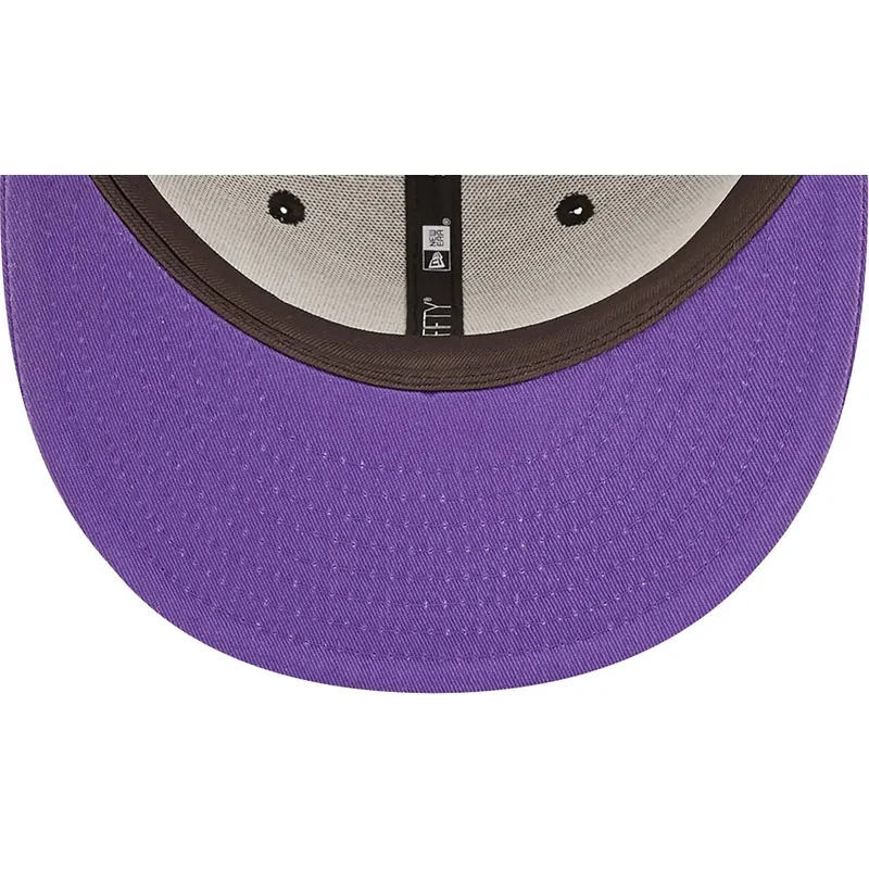 shapka-ploska-cherna-snapbek-9fifty-team-patch-na-los-angeles-lakers-nba-ot-new-era