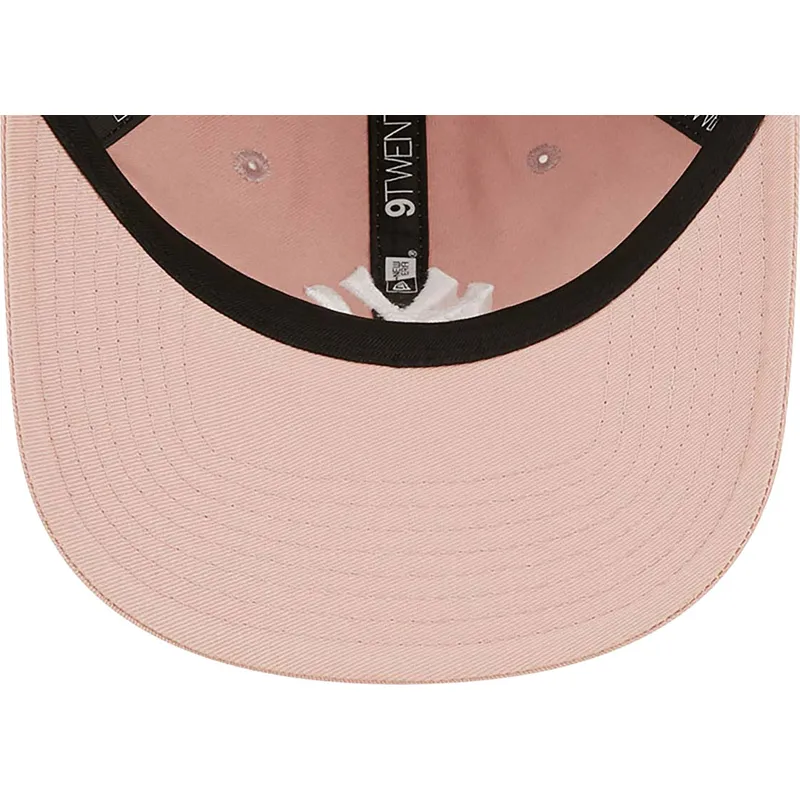 shapka-izvita-roza-reguliruem-9twenty-league-essential-na-new-york-yankees-mlb-ot-new-era shapka-izvita-roza-reguliruem-9twenty-league-essential-na-new-york-yankees-mlb-ot-new-era