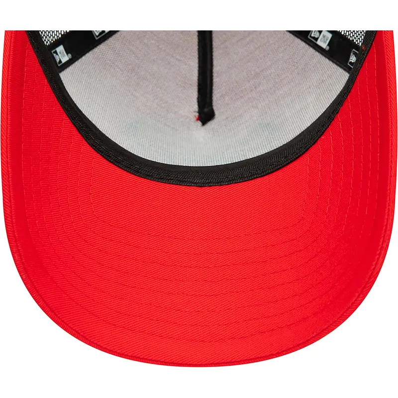 shapka-izvita-traker-chervena-snapbek-a-frame-camo-infill-na-chicago-bulls-nba-ot-new-era