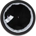 shapka-pompon-cherna-cuff-jake-na-chicago-bulls-nba-ot-new-era