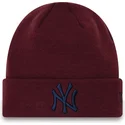 shapka-chervena-cuff-league-essential-na-new-york-yankees-mlb-ot-new-era