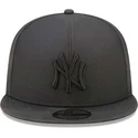 shapka-ploska-cherna-snapbek-9fifty-gore-tex-na-new-york-yankees-mlb-ot-new-era
