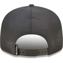 shapka-ploska-cherna-snapbek-9fifty-gore-tex-na-new-york-yankees-mlb-ot-new-era