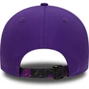 shapka-izvita-violetka-reguliruem-9forty-print-infill-na-los-angeles-lakers-nba-ot-new-era