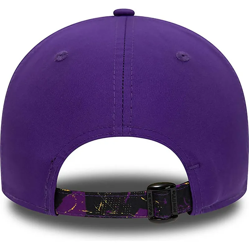 shapka-izvita-violetka-reguliruem-9forty-print-infill-na-los-angeles-lakers-nba-ot-new-era
